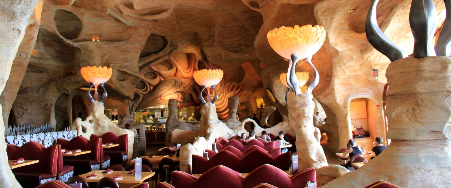 Exploring the Unique Dining Experiences in Fort Lauderdale, FL